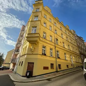 Francis - Lazenske Centrum Apartmán